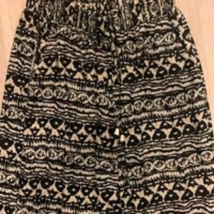 Black & White Tribal Joggers from Spain